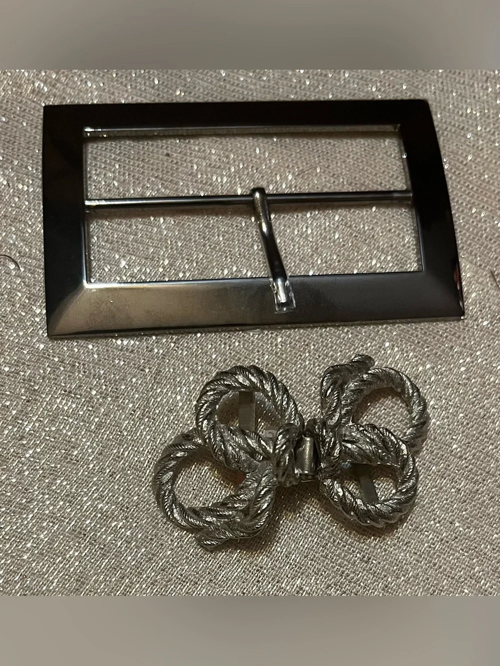 Vintage Interlocking Belt Buckle Silvertone Twisted Bow Knot Design 1980’s